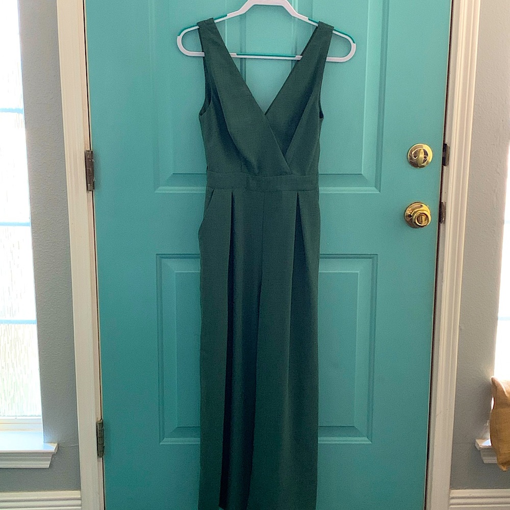 XS Lulus Forest green jumpsuit/romper
